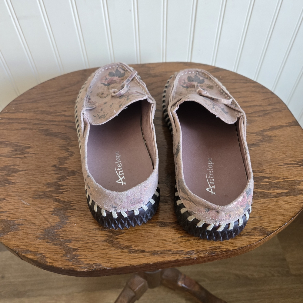 Antelope Dusty Pink Floral Suede Moccasin Mule Slip-Ons - Picture 9 of 10